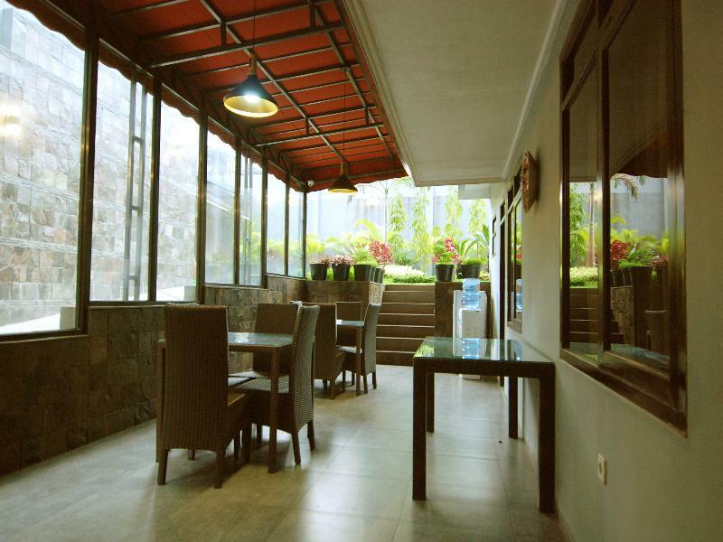 Oyo 202 Kuwera Inn Bandung Exterior photo